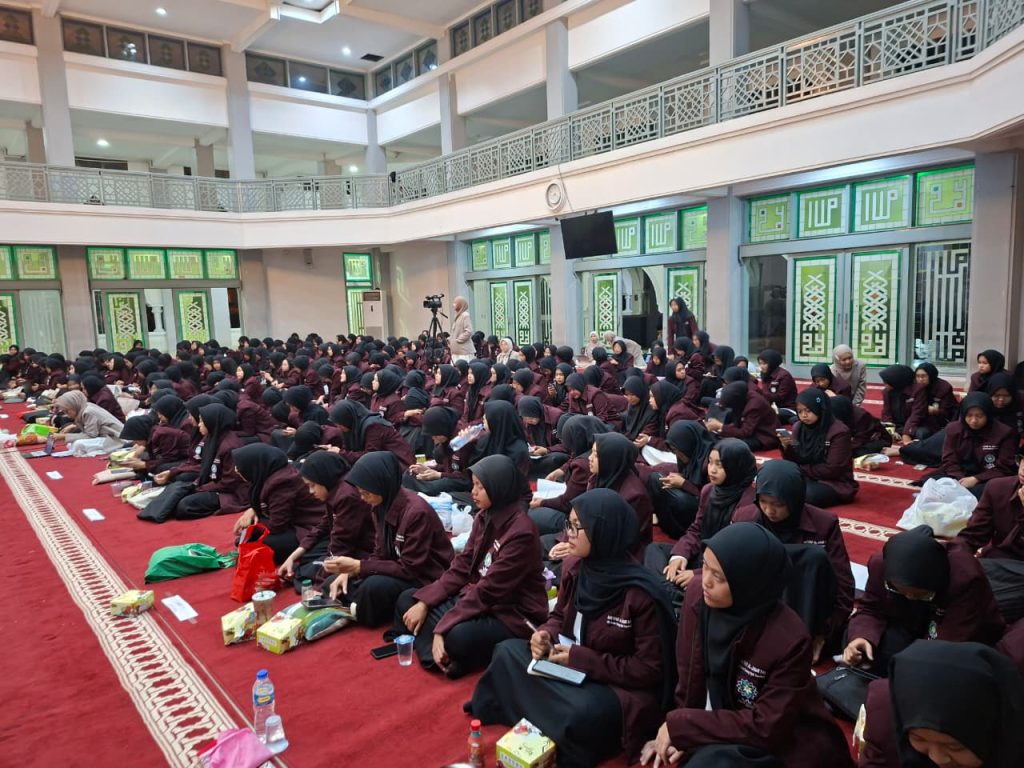Bertabur Juara:Malam Penutupan Semester Ganjil dan Pengabdian Masyarakat 30559