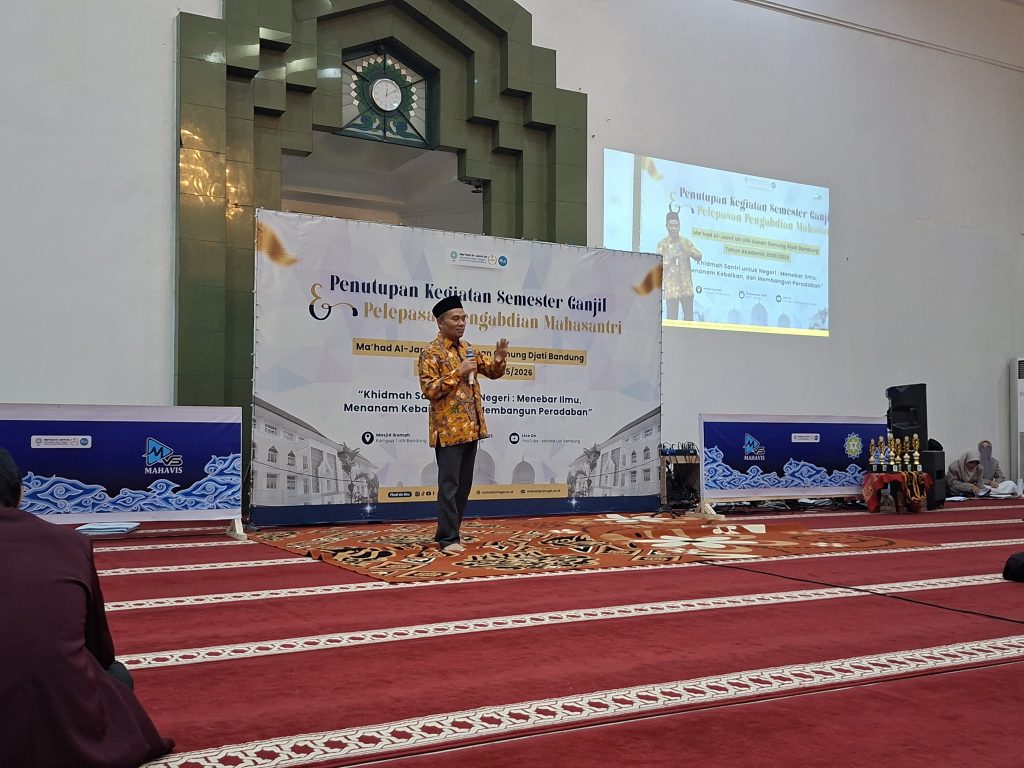Bertabur Juara:Malam Penutupan Semester Ganjil dan Pengabdian Masyarakat 30565